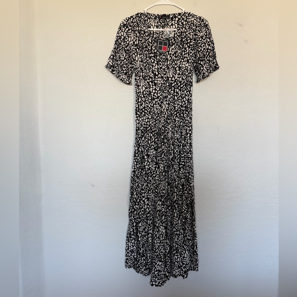 Carre Noir black and white dress size XS NWT